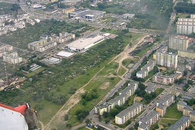 Pod budowę Trasy Średnicowej Północnej wiele lat temu wyznaczono specjalny pas terenu. Na zdjęciu fragment obszaru zarezerwowanego pod budowę na odcinku od ul. Legionów do ul. Grudziądzkiej