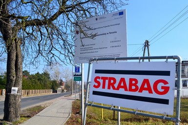 Ulica Nieszawska na wysokości granicy administracyjnej miasta  Projekt został zrealizowany przez Firmę Strabag
