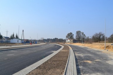 Realizowany odcinek nowego przebiegu ul. Polnej w kierunku skrzyżowania z ul. Forteczną i drogą krajową 91 – finansowany ze środków budżetu miasta