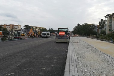 Budowa jezdni, chodnika i drogi rowerowej na odcinku od ul. Długiej do ul. Bartkiewiczówny