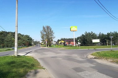 Ważne skrzyżowanie ul. Turystycznej z ul. Na Przełaj przy pętli autobusowej 